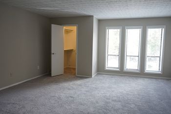 A room with carpeted floor