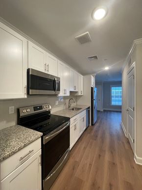 Brookfield apartment for rent - Studio Kitchen