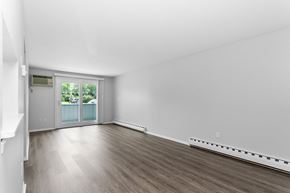 New London apartment for rent - Empty living room at Gull Harbor Apartments, New London, CT