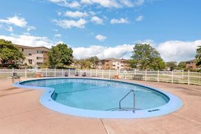 Carol Stream apartment for rent - Pool at St Charles Square Apartments, Carol Stream, IL, 60188