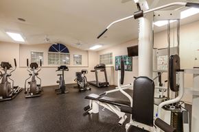 Orlando apartment for rent - Colonial Pointe Apartments Orlando Florida Gym Fitness Center