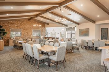 Fully equipped dining area