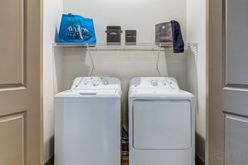 Ge washer/dryer in-unit