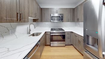 Efficient stainless steel kitchen appliances