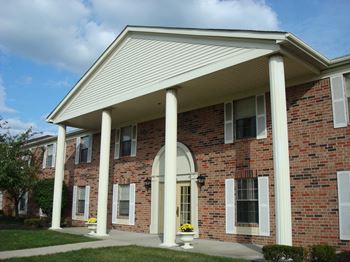All-brick apartment construction