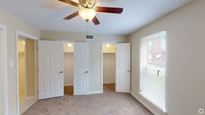 Terrytown apartment for rent - Oak Alley Apartments - Cypress Communities