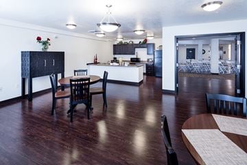 Newton apartment for rent - A kitchen with a dining table and chairs.