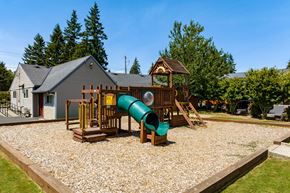 Marysville apartment for rent - the playground at Quilceda Gardens in Marysville WA