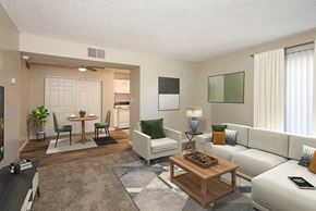 Sacramento apartment for rent - Living and dining room area