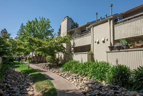 Fair Oaks apartment for rent - Apartment building with pathway and landscaping