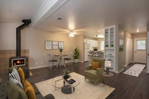 Auburn apartment for rent - Living and dining room area