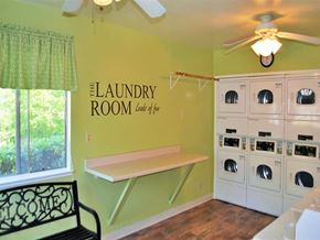 Fair Oaks apartment for rent - Laundry Center with bench