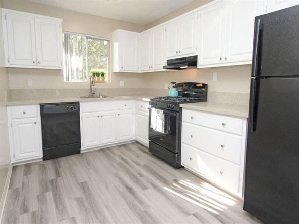 Sacramento apartment for rent - Renovated kitchen