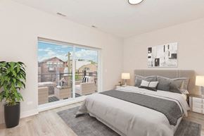 Chicago apartment for rent - Expansive bedrooms with walk in closets
