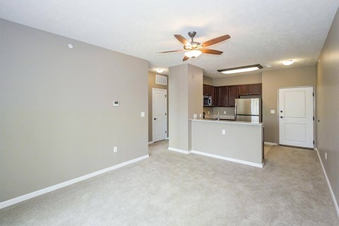 Floor plan for 1 bed, 1 bath, 641 sqft