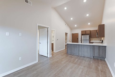 Floor plan for 1 bed, 1 bath, 571 sqft