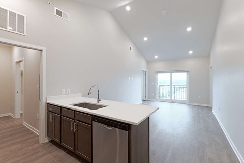 Floor plan for 2 beds, 2 baths, 898 sqft