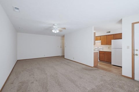 Floor plan for 2 beds, 972 sqft