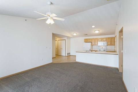 Floor plan for 2 beds, 2 baths, 950 sqft