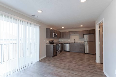 Floor plan for 1 bed, 1 bath, 772 sqft