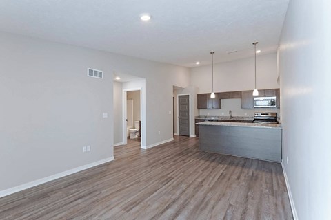 Floor plan for 2 beds, 2 baths, 956 sqft