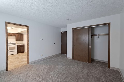 Floor plan for studio, 1 bath, 329 sqft