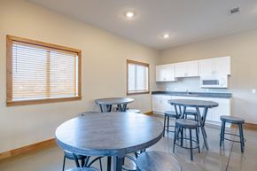 Lincoln apartment for rent - Magic Hills Clubhouse