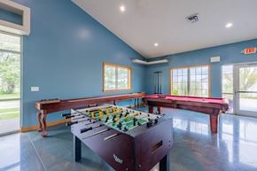 Lincoln apartment for rent - Park Ridge Game Room