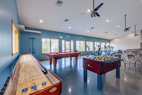 Lincoln apartment for rent - Park Ridge Game Room