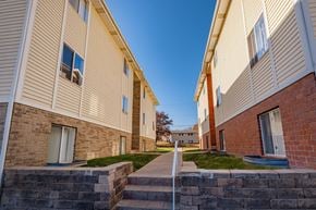 Lincoln apartment for rent - Village Square Building Exteriors