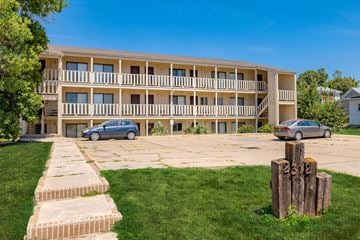 Lincoln apartment for rent - 2312 R St