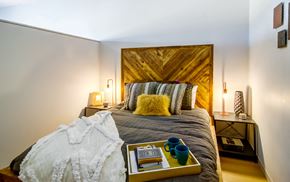 Portland apartment for rent - Bedroom with full bed and bedside tables on either side