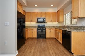 Sherman Oaks apartment for rent - Spacious kitchen with modern appliances