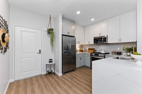 Burbank townhouse for rent - new kitchen