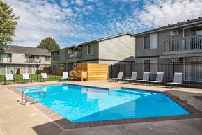 Pasco apartment for rent - Sedona| Outdoor Pool