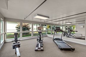 Kennewick apartment for rent - Fitness Center at Lakeside Apartments in Kennewick, WA