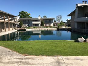 Kennewick apartment for rent - Exterior Lakeside Apartments in Kennewick, WA
