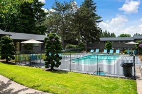 Portland apartment for rent - Scotsboro Square | Pool