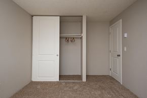 Milwaukie apartment for rent - Oak Grove Bedroom Closet