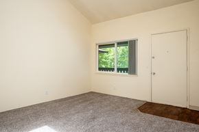 Eugene apartment for rent - Broadway Center | Living Area