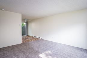 Portland apartment for rent - Brittany Square | Living Room