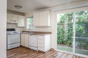 Portland apartment for rent - Brittany Square | Kitchen