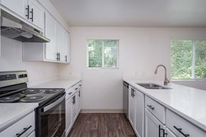 Tigard apartment for rent - Main Street Village | Kitchen