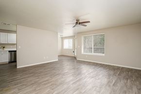 Clackamas apartment for rent - Twin Creeks | Living Room