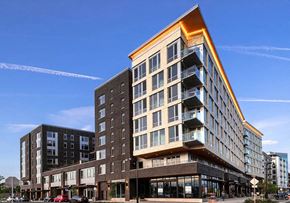 Vancouver apartment for rent - Southwest corner view of glass balconies and windows
