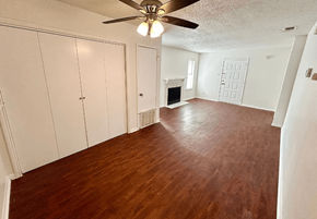 San Antonio apartment for rent - Empty Living Room at Callaghan Heights, San Antonio, TX, 78228