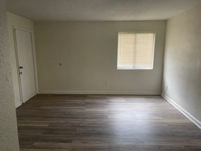 Atlanta apartment for rent - Livingroom