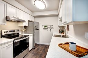 Lakewood apartment for rent - Kitchen at MOD 83, Washington, 98498