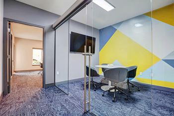 Co-working space + meeting rooms