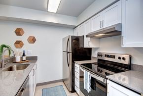 Seattle apartment for rent - Northgate - Row on Third - Kitchen